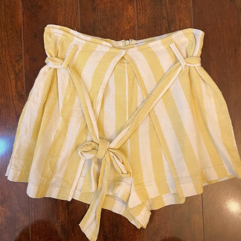 Yellow skirt